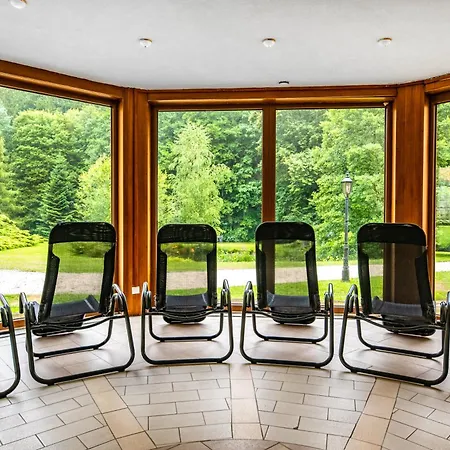 מלון Kastelyhotel Sasvar