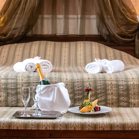 Kastelyhotel Sasvar Paradsasvar