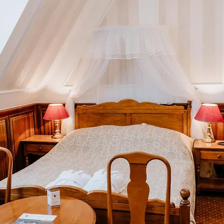 Otel Kastelyhotel Sasvar