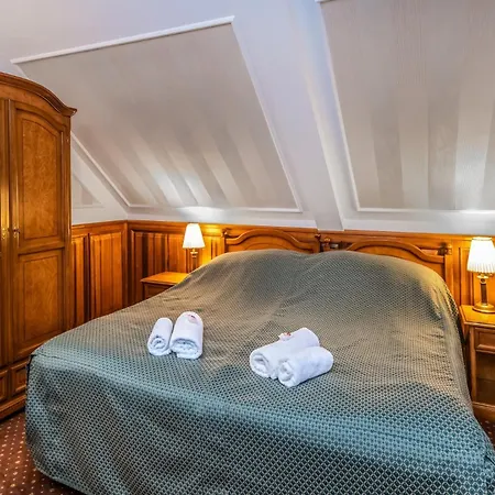 Kastelyhotel Sasvar 4* Parádsasvár