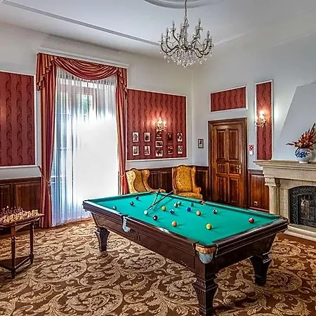 Kastelyhotel Sasvar 4*