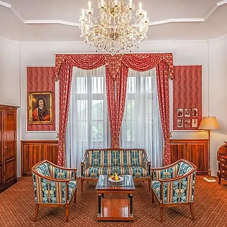 Hotel Kastelyhotel Sasvar 4*
