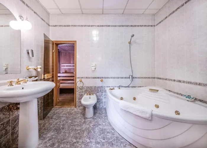 Hotel Kastelyhotel Sasvar 4*