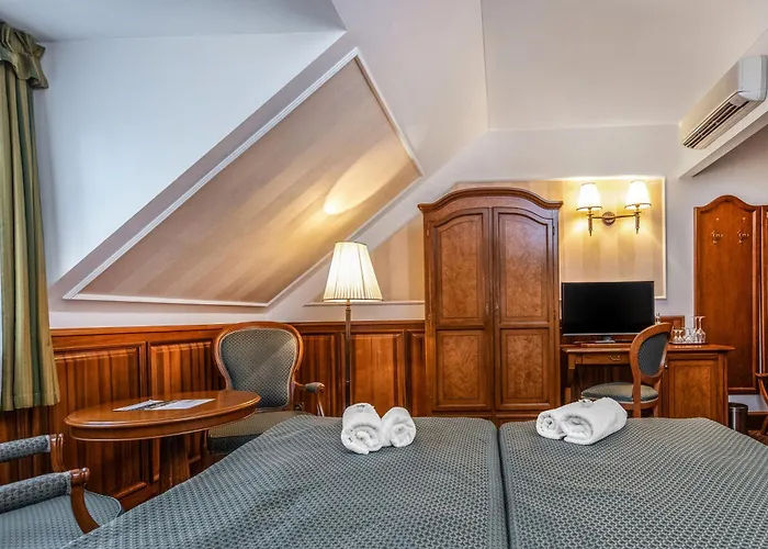 Hotel Kastelyhotel Sasvar 4*