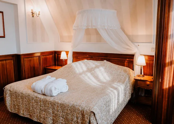 Hotel Kastelyhotel Sasvar